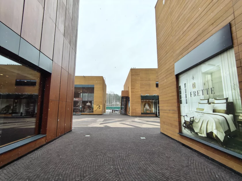 Показывает мемы на крышке, измеряет пульс и работает пауэрбанком: обзор Infinix NOTE 60 Pro — Качество снимков. 37