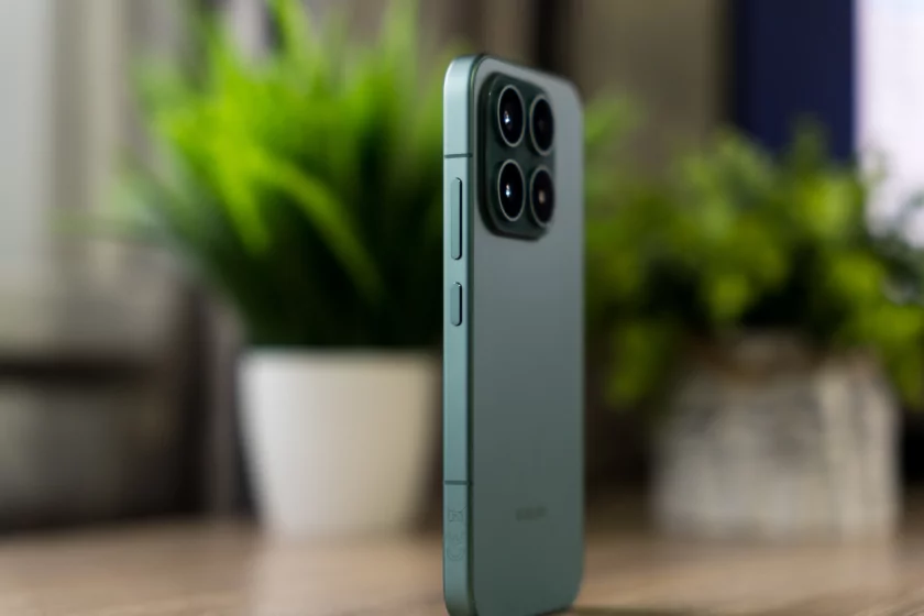 Вымирающий вид. Обзор Xiaomi 17 — компактного смартфона с флагманской начинкой — Дизайн. 4