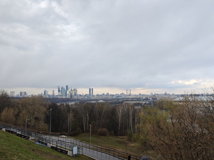 Вымирающий вид. Обзор Xiaomi 17 — компактного смартфона с флагманской начинкой — Камеры. 5