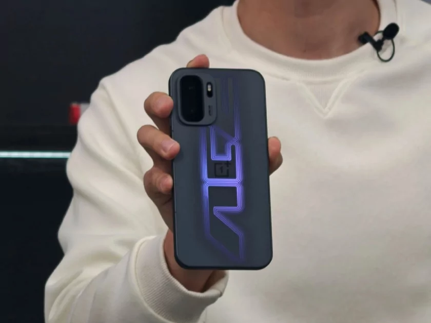 OnePlus показала смартфон Ace 6 Ultra с необычной расцветкой, созданной с помощью 3D-стереоскопии