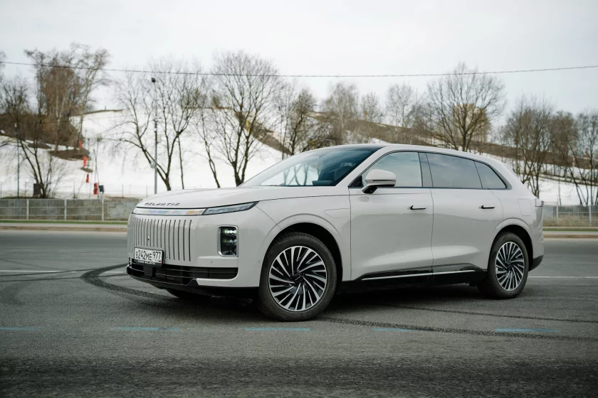 469 «лошадей», пневма и реальный расход: большой обзор серийного Exlantix ET