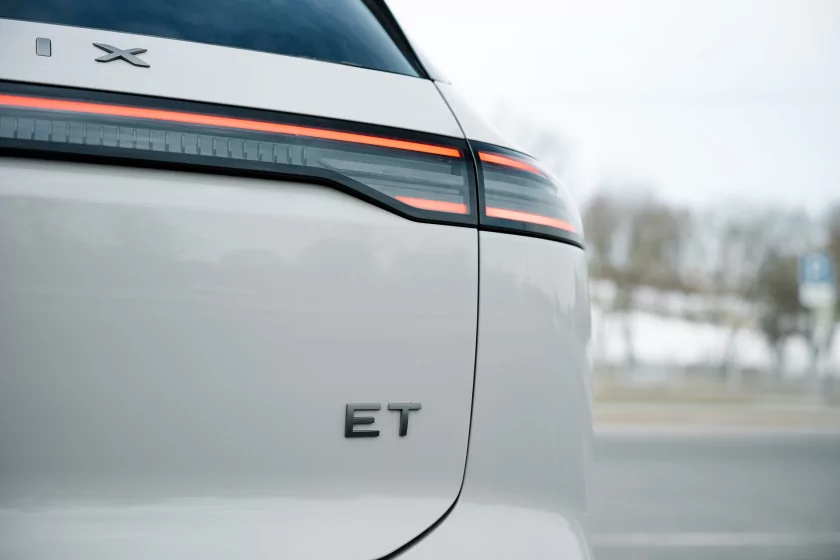 469 «лошадей», пневма и реальный расход: большой обзор серийного Exlantix ET — Знакомство. 5