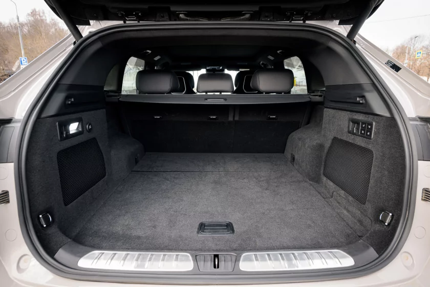 469 «лошадей», пневма и реальный расход: большой обзор серийного Exlantix ET — Знакомство. 13