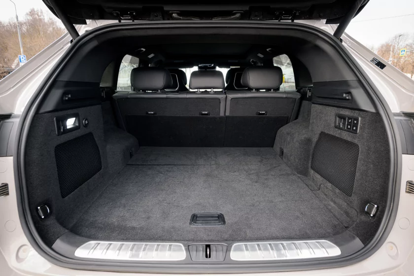 469 «лошадей», пневма и реальный расход: большой обзор серийного Exlantix ET — Знакомство. 14