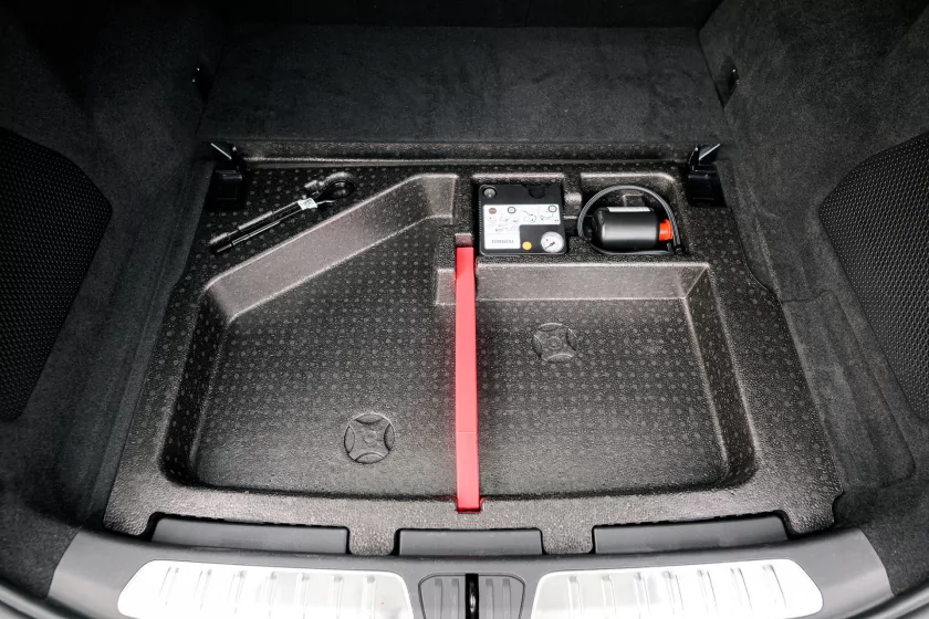 469 «лошадей», пневма и реальный расход: большой обзор серийного Exlantix ET — Знакомство. 16