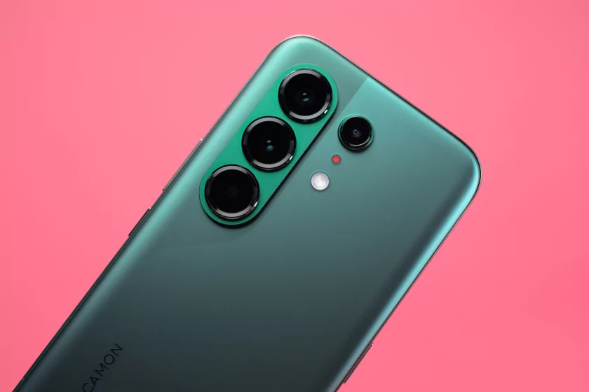 Пора вводить категорию «убийцы субфлагманов»? Обзор TECNO CAMON 50 Ultra 5G