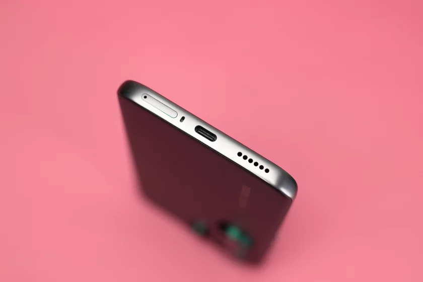 Пора вводить категорию «убийцы субфлагманов»? Обзор TECNO CAMON 50 Ultra 5G — Дизайн. 9