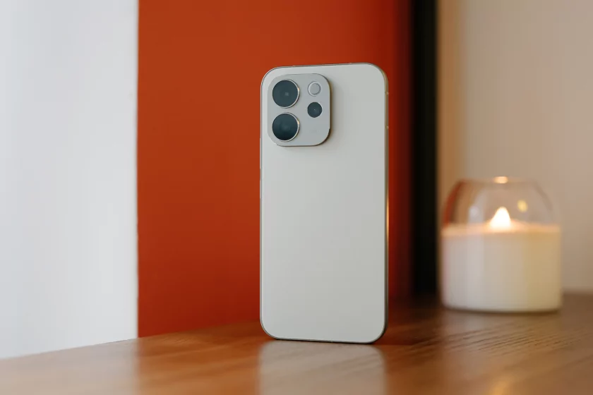 Хорошими камерами уже не удивить, но у vivo V70 получилось. Честный обзор смартфона