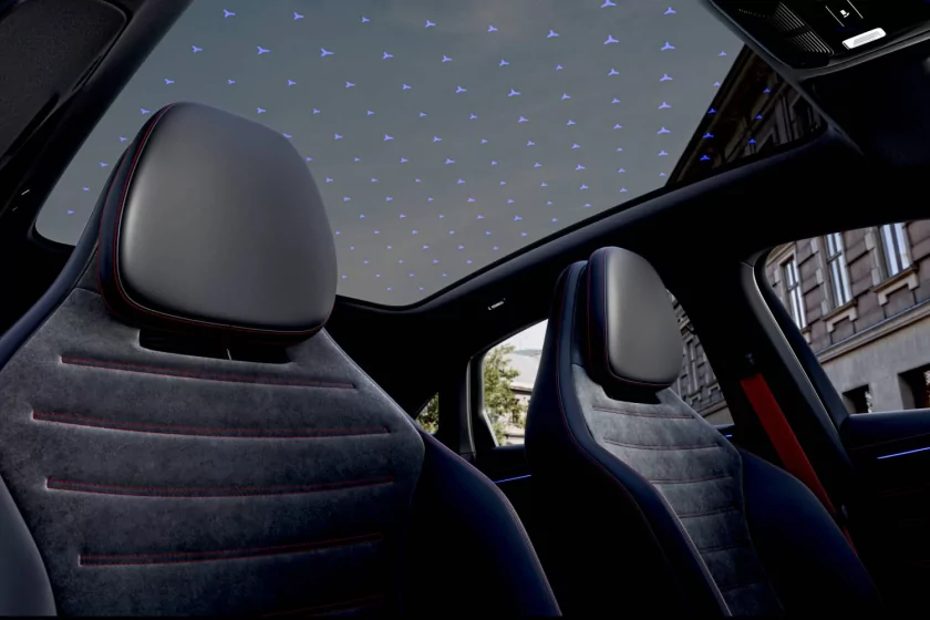 Mercedes-Benz показал салон электрического C-класса с дисплеем на всё торпедо — 39 дюймов