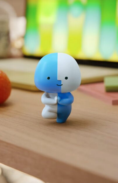 Многоходовочка из Купертино: зачем Apple молодёжный TikTok, недорогой ноутбук и вирусный маскот