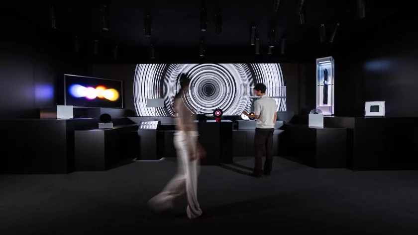 Samsung показала Project Luna: круглый поворотный дисплей с ИИ на борту