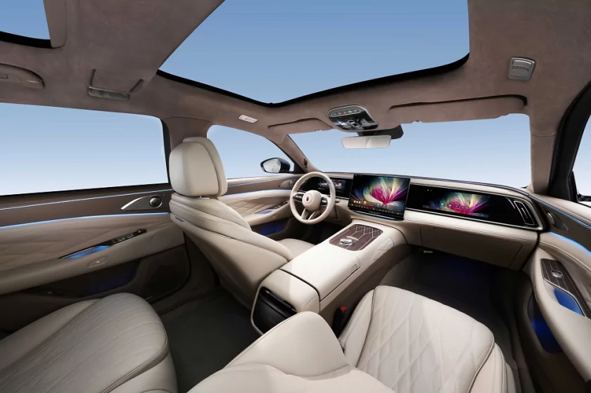 HONGQI на Пекинском автосалоне: седаны с автопилотом, люксовый рамный внедорожник и концепт будущего