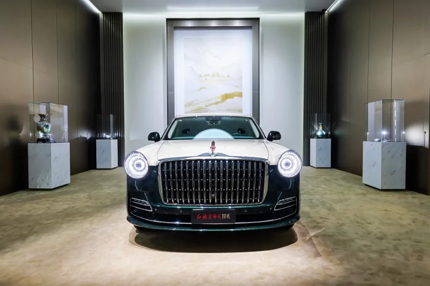 HONGQI на Пекинском автосалоне: седаны с автопилотом, люксовый рамный внедорожник и концепт будущего