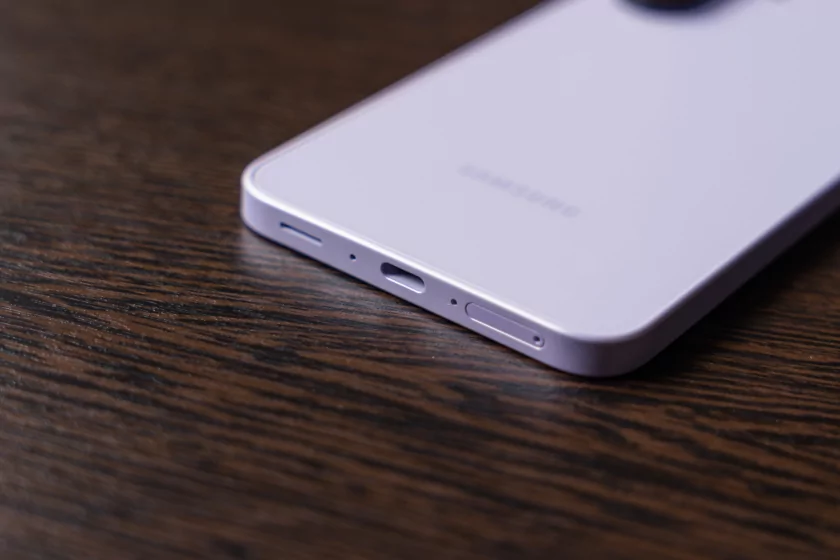 Смартфон, который вы купите на 6 лет: обзор Samsung Galaxy A37 — без экспериментов, только улучшения — Дизайн. 5