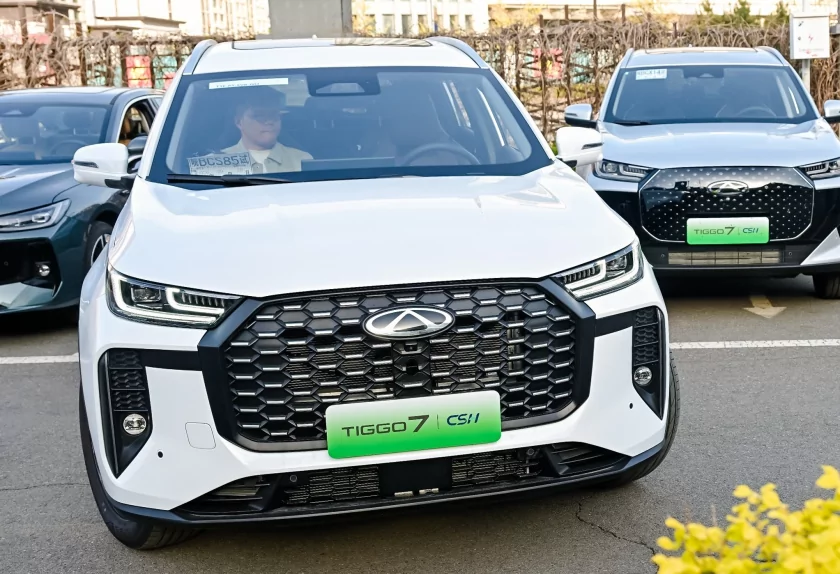 Chery представила систему VPD — автомобиль паркуется и выезжает с парковки через приложение
