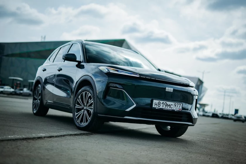 Обзор Geely EX5 EM-i: ездил как на электрокаре, но без страха разрядиться