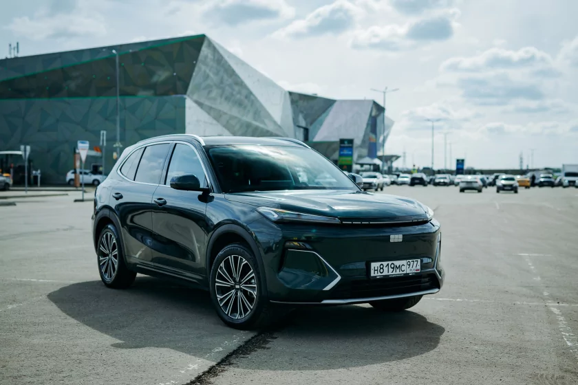Обзор Geely EX5 EM-i: ездил как на электрокаре, но без страха разрядиться — В путь. 1