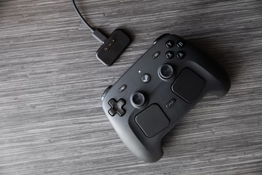 Геймпад есть, консоли нет: Valve выпустила Steam Controller без Steam Machine