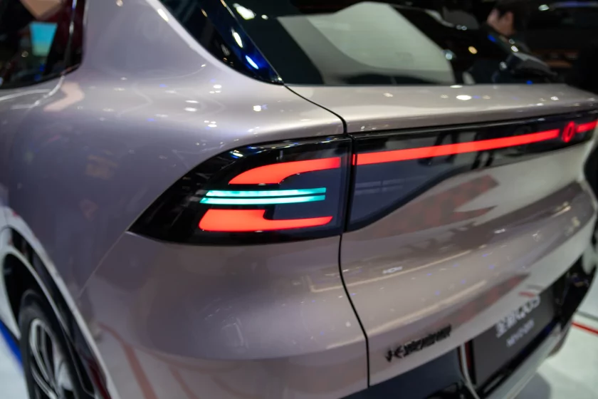 Главные премьеры автосалона в Пекине: супергибриды Changan, люксовые Avatr и новинки от BMW и Nissan