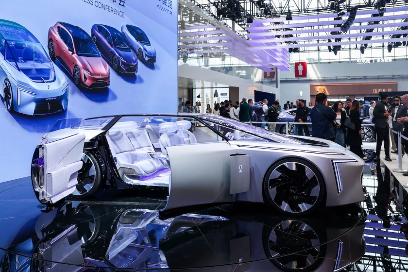 AVATR привезла в Пекин VISION XPECTRA: футуристичный концепт-кар с необычным кузовом