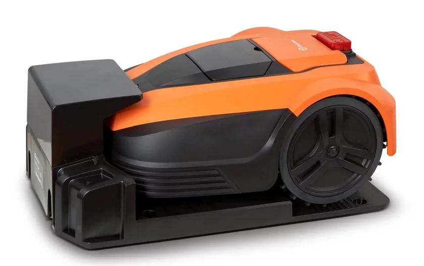 Robokos предлагает проводные и беспроводные роботы-газонокосилки — простые и эффективные решения