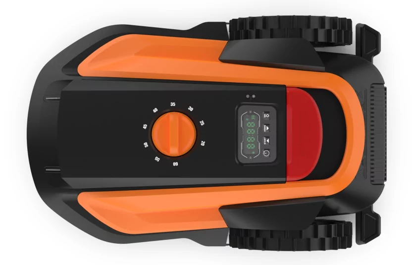 Robokos предлагает проводные и беспроводные роботы-газонокосилки — простые и эффективные решения