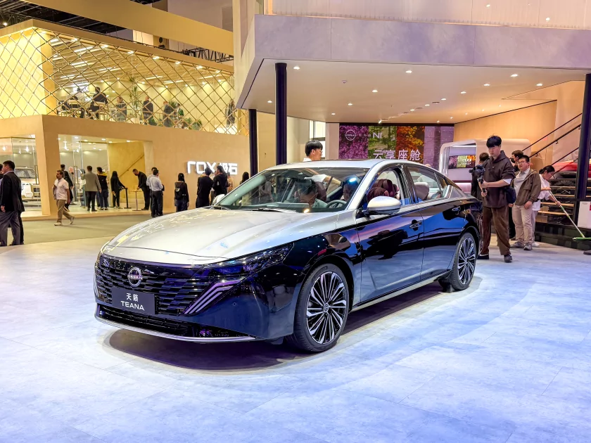 Главные премьеры автосалона в Пекине: супергибриды Changan, люксовые Avatr и новинки от BMW и Nissan