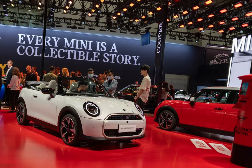 Главные премьеры автосалона в Пекине: супергибриды Changan, люксовые Avatr и новинки от BMW и Nissan