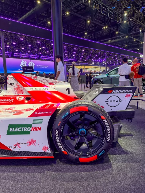 Главные премьеры автосалона в Пекине: супергибриды Changan, люксовые Avatr и новинки от BMW и Nissan