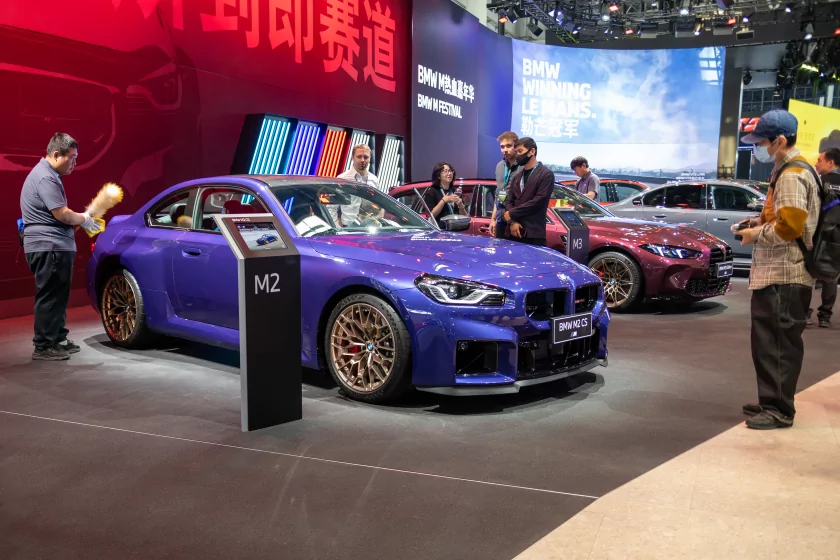 Главные премьеры автосалона в Пекине: супергибриды Changan, люксовые Avatr и новинки от BMW и Nissan