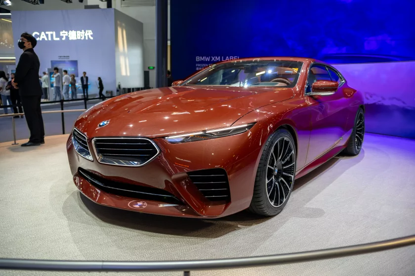 Главные премьеры автосалона в Пекине: супергибриды Changan, люксовые Avatr и новинки от BMW и Nissan