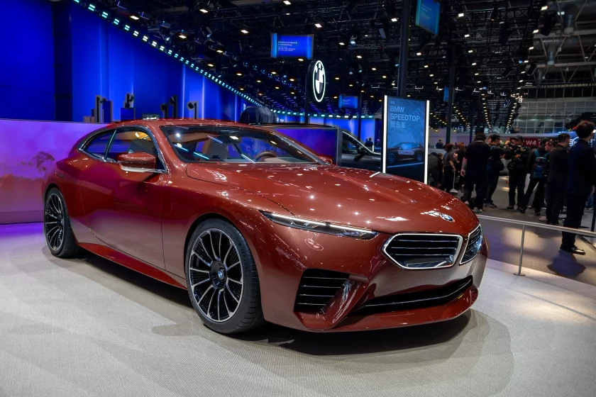 Главные премьеры автосалона в Пекине: супергибриды Changan, люксовые Avatr и новинки от BMW и Nissan