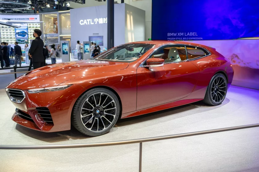 Главные премьеры автосалона в Пекине: супергибриды Changan, люксовые Avatr и новинки от BMW и Nissan