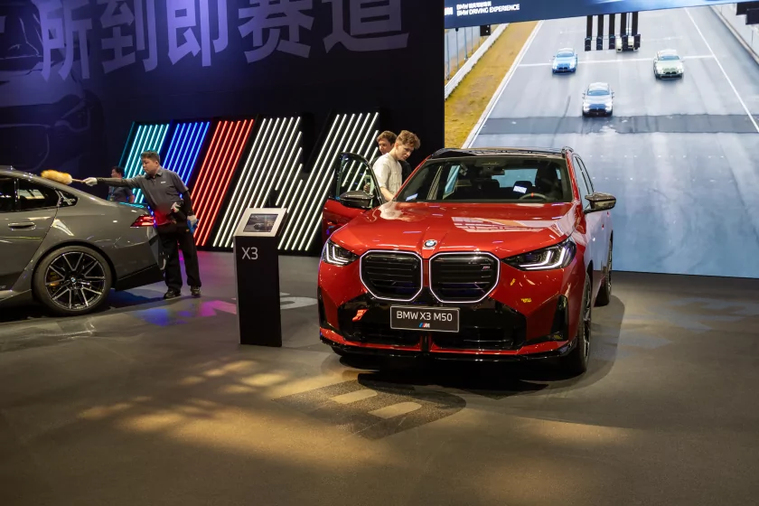 Главные премьеры автосалона в Пекине: супергибриды Changan, люксовые Avatr и новинки от BMW и Nissan