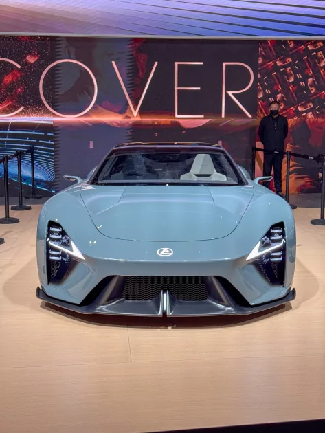 Главные премьеры автосалона в Пекине: супергибриды Changan, люксовые Avatr и новинки от BMW и Nissan