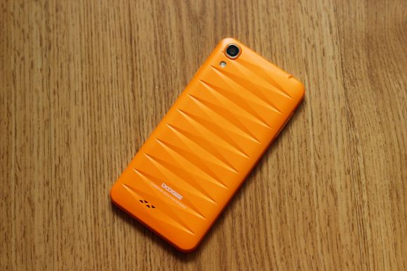 Обзор Doogee DG800