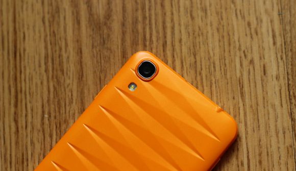 Обзор Doogee DG800