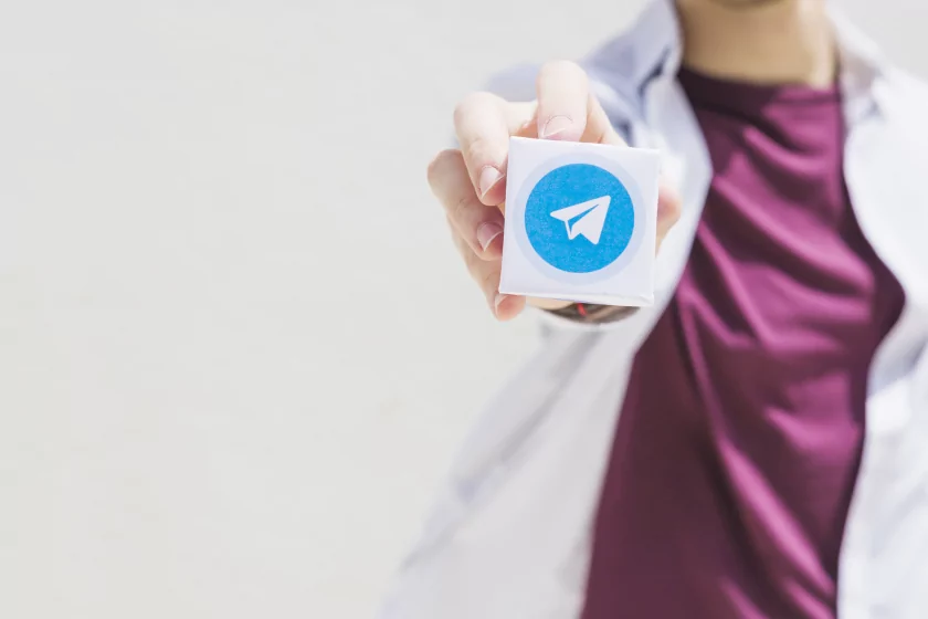 Защита от накруток в опросах и другие нововведения: Telegram обновился до версии 12.7