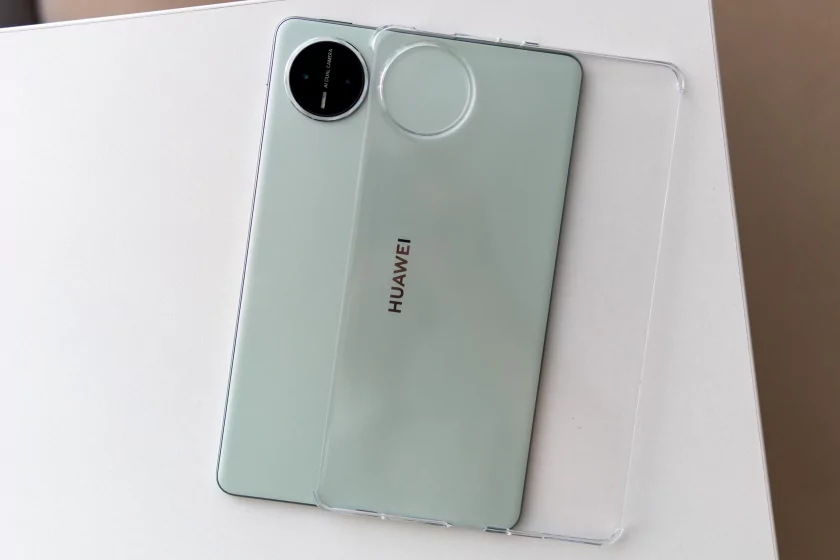 Планшет весом с телефон. Обзор HUAWEI MatePad Mini — настоящего флагмана в карманном формате — Дизайн. 3