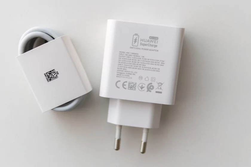 Планшет весом с телефон. Обзор HUAWEI MatePad Mini — настоящего флагмана в карманном формате — Аккумулятор. 1
