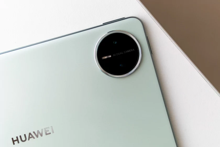 Планшет весом с телефон. Обзор HUAWEI MatePad Mini — настоящего флагмана в карманном формате