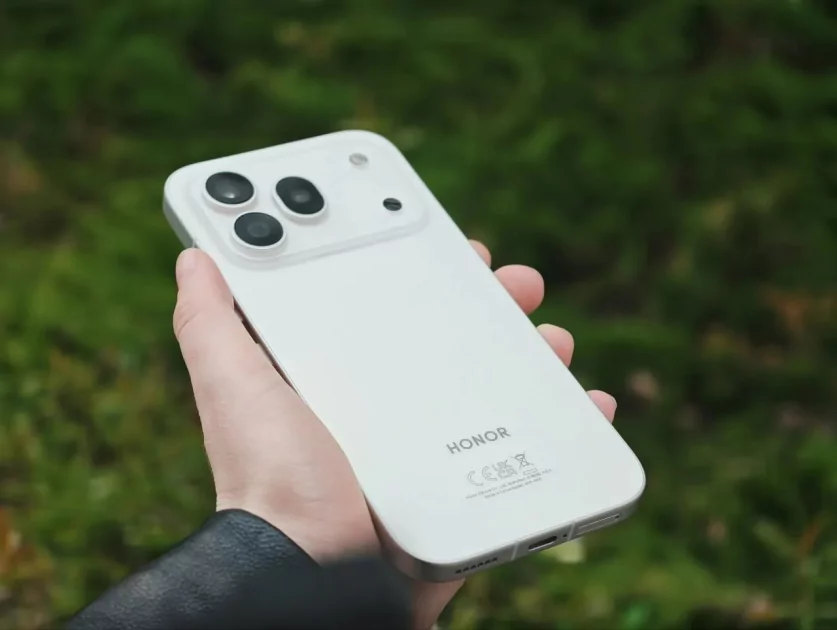 Стало известно, когда смартфоны HONOR с самыми тонкими рамками в мире появятся в России