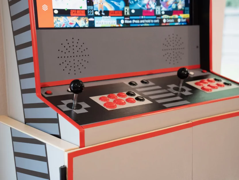 Представлен Swap Arcade — игровой автомат, который превращается в комод