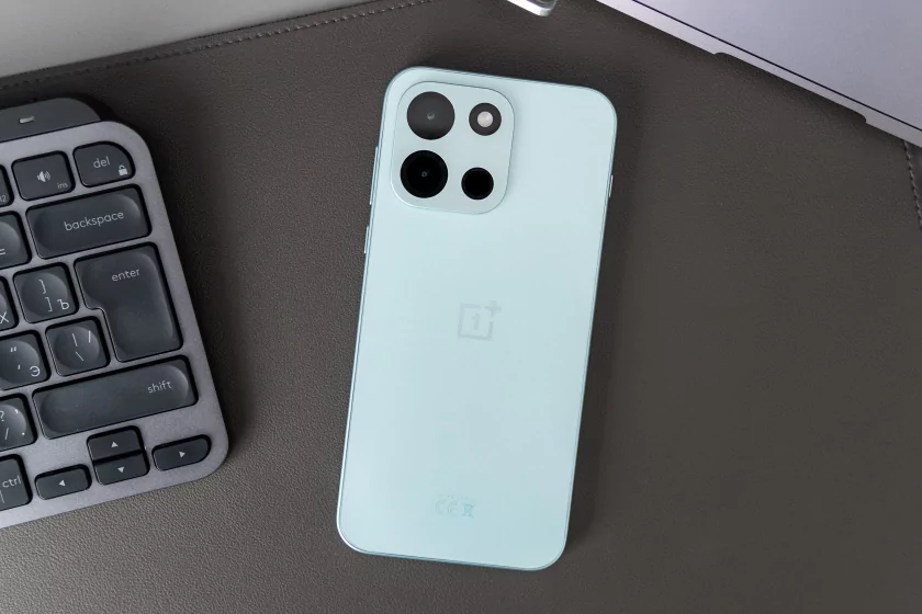 OnePlus вспомнила корни: обзор Nord 6 — смартфона, наступающего субфлагманам на пятки — Дизайн. 1