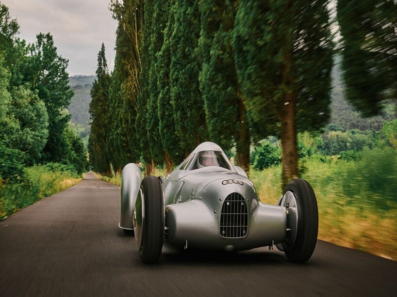 Audi воссоздала необычный гоночный автомобиль: в 1935 году он установил рекорд скорости