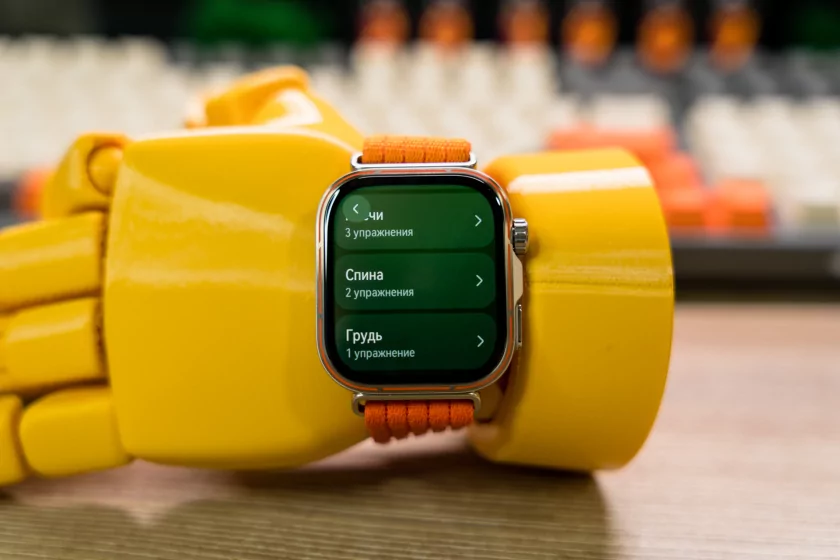 Мини-тренировки, кроссовый бег и кремний в батарее: обзор HUAWEI WATCH FIT 5 Pro