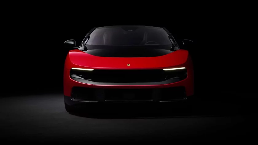 Ferrari представила первый в истории компании электрокар Luce: её облик разработал дизайнер оригинального iPhone