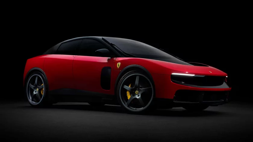 Ferrari представила первый в истории компании электрокар Luce: её облик разработал дизайнер оригинального iPhone
