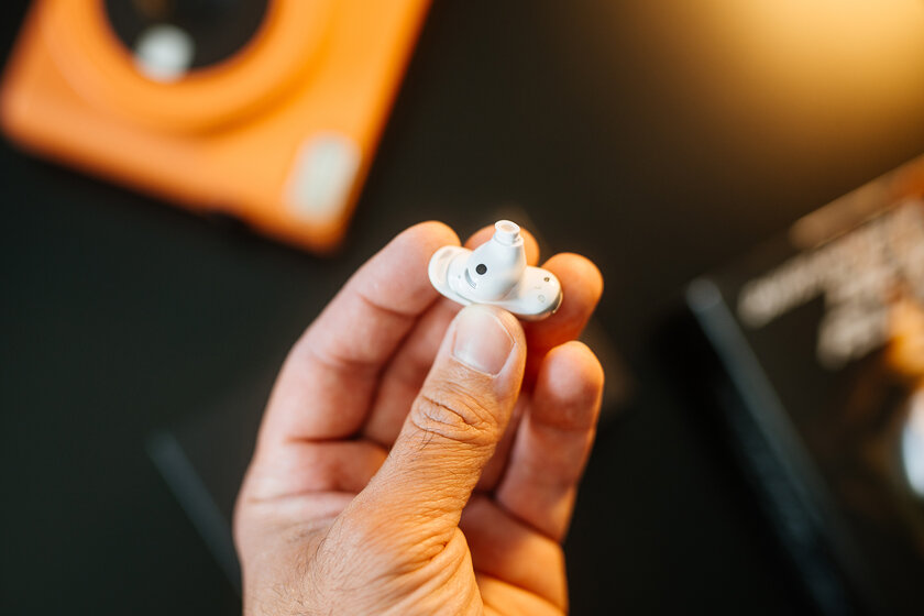 Встроенный ИИ-чип и лучшее качество голосовых вызовов: обзор soundcore Liberty 5 Pro