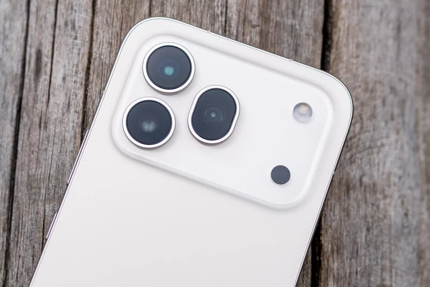7000 мАч, камера на 200 Мп и ИИ-функция «Фото в видео»: обзор HONOR 600 Pro